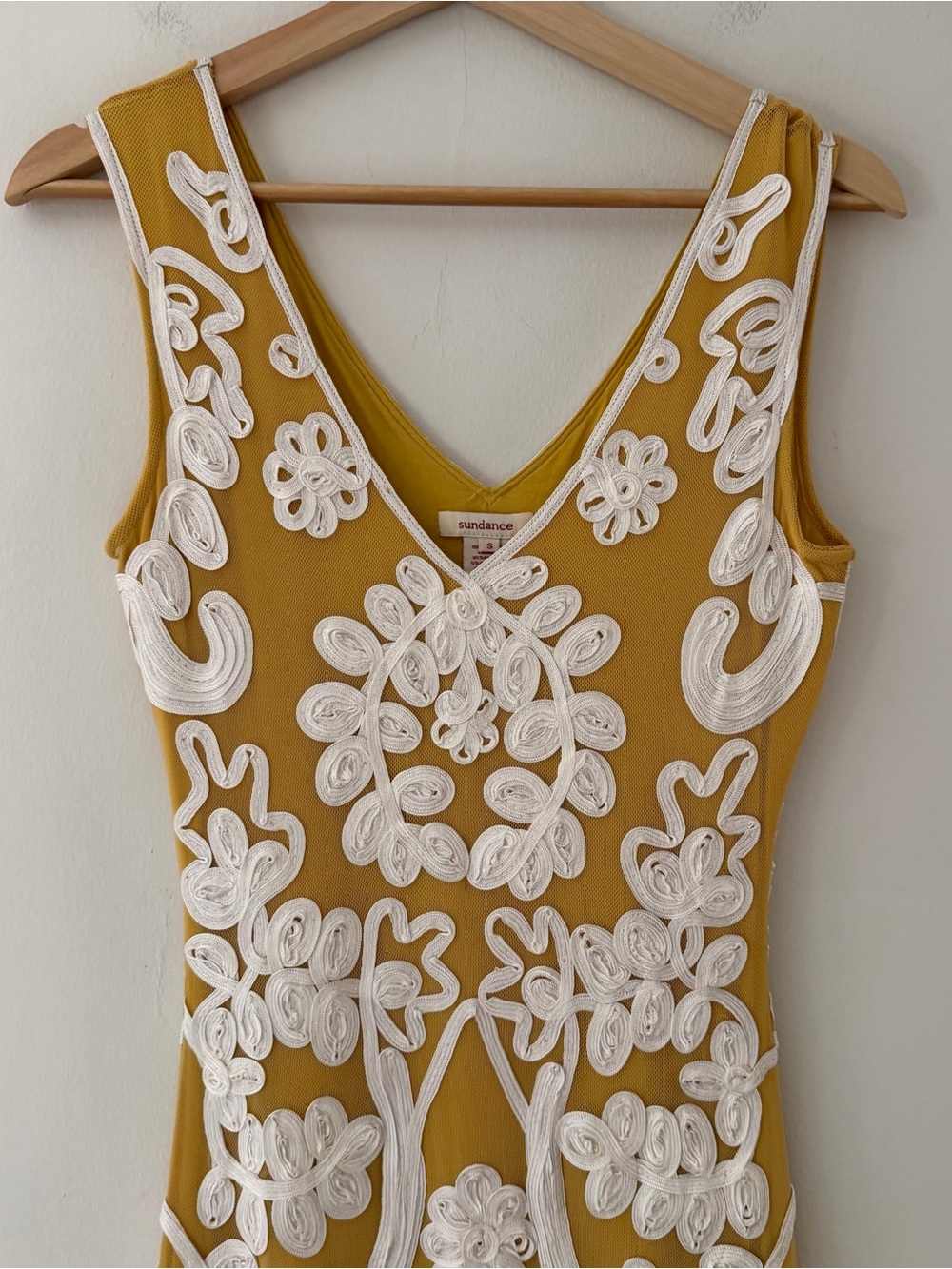 Sundance Dress Midi Mesh Appliqué Sleeveless Yellow Size Small Wedding Guest - Picture 9 of 10